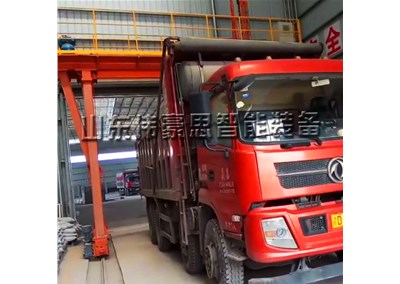 石灰石粉全自動裝車機如何實現(xiàn)自動化作業(yè)？